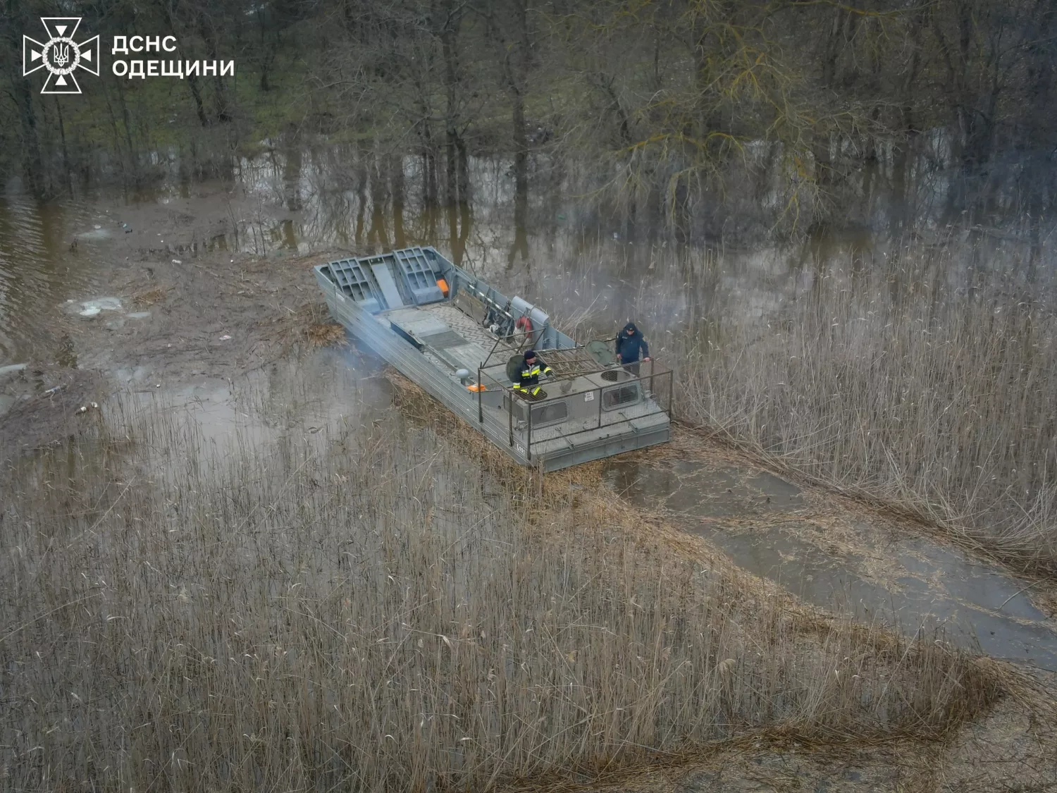 На Одещині ліквідовують підтоплення через підняття рівня Тилігулу. Фото: ДСНС