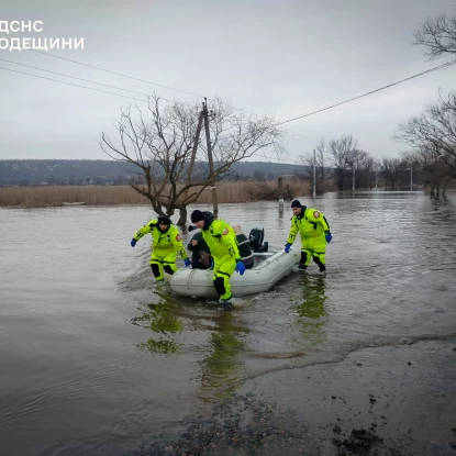 На Одещині ліквідовують підтоплення через підняття рівня Тилігулу. Фото: ДСНС