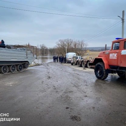 На Одещині ліквідовують підтоплення через підняття рівня Тилігулу. Фото: ДСНС