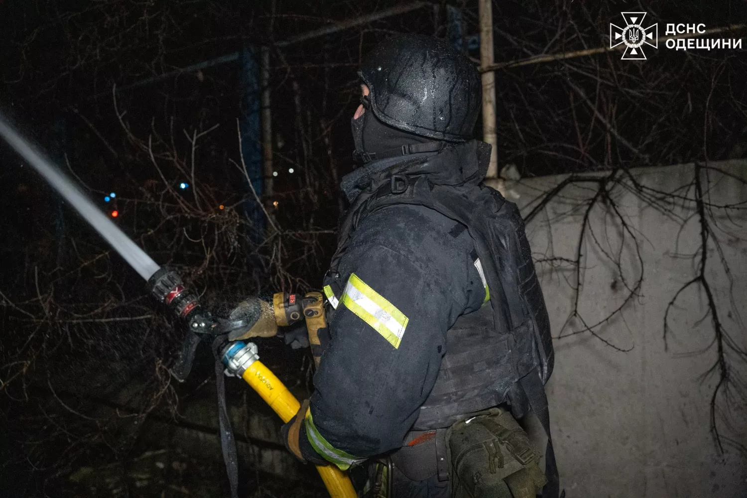 Наслідки обстрілу Одещини 27 лютого. Фото: ДСНС