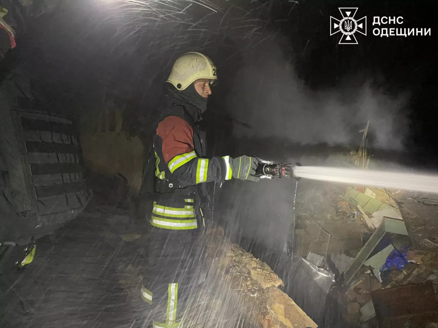 Наслідки обстрілу Одещини 27 лютого. Фото: ДСНС