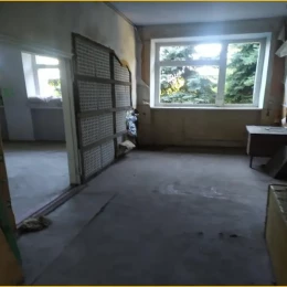 «Укрпошта» виставила на аукціон будівлі у Снігурівці. Фото: Prozzoro продажі