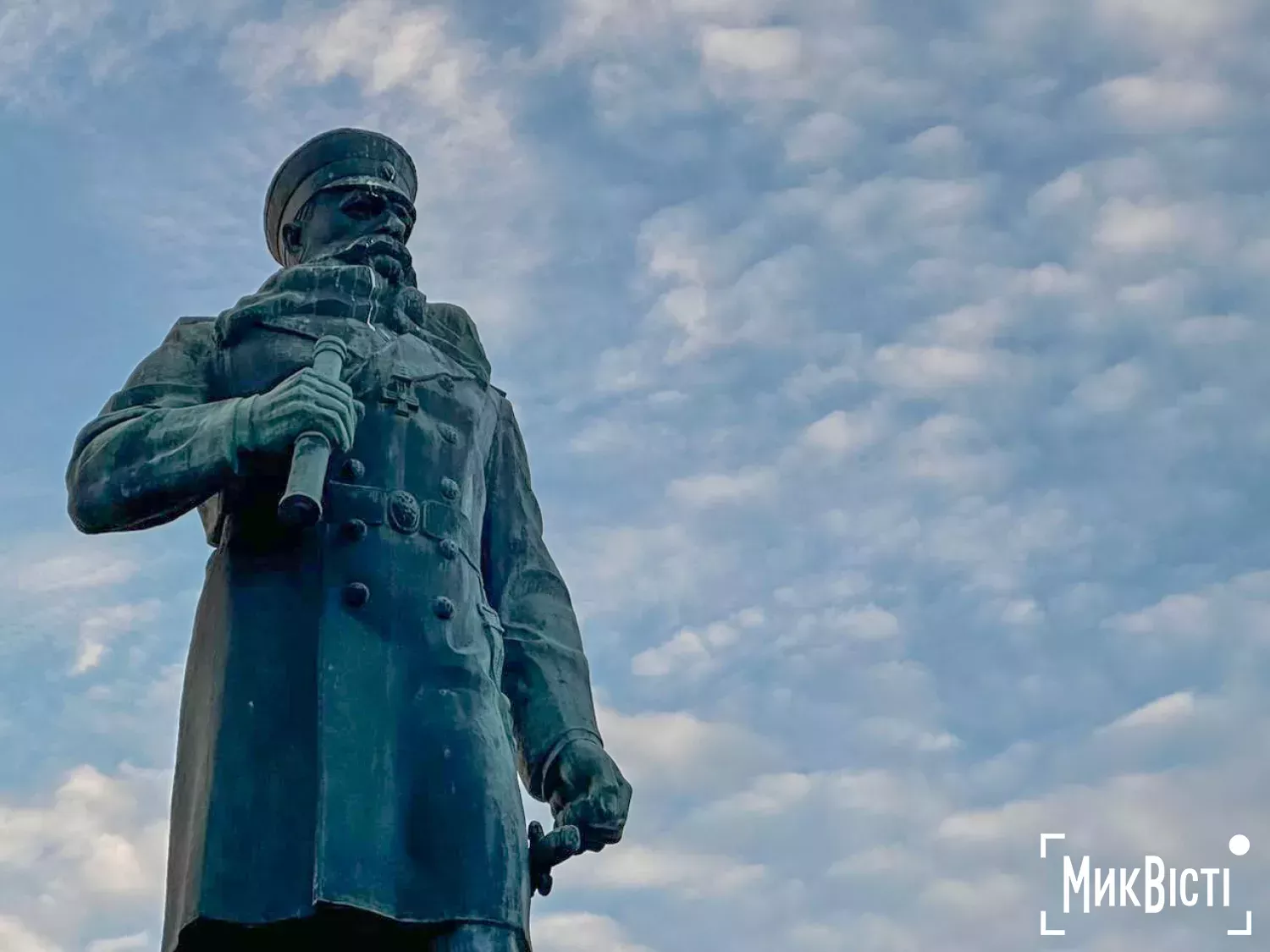 У Миколаєві хочуть демонтувати пам‘ятник адміралу Макарову, фото МикВісті