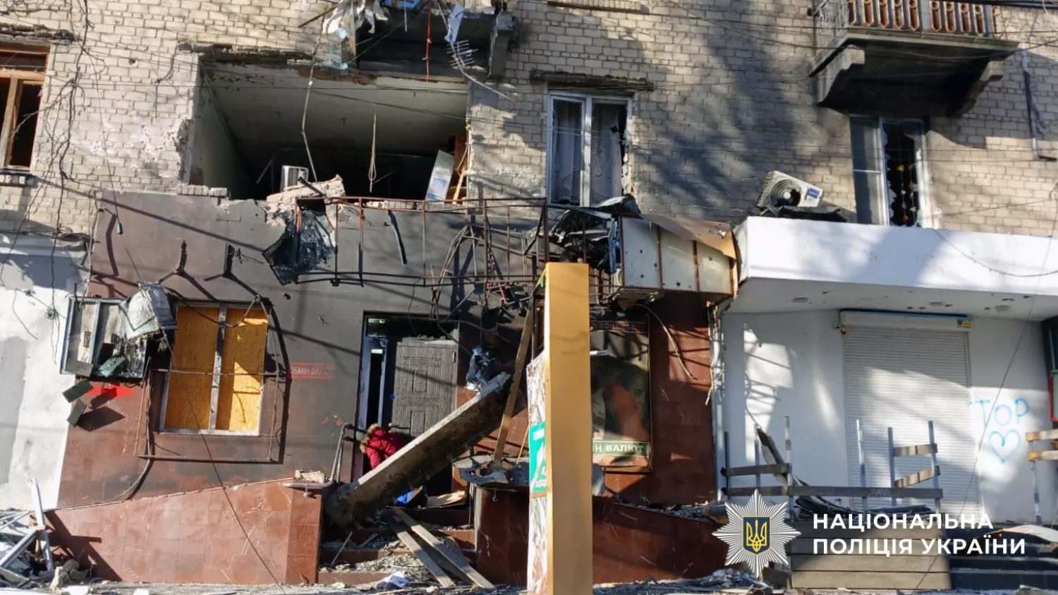 Наслідки обстрілу Херсонщини. Фото: Поліція Херсонської області, для ілюстрації