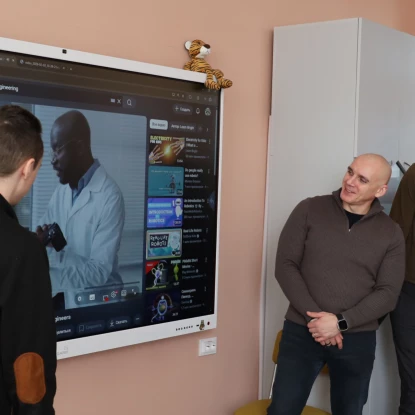 Данія допомогла відремонтувати поверх ліцею у Миколаєві. Фото: Миколаївська міська рада