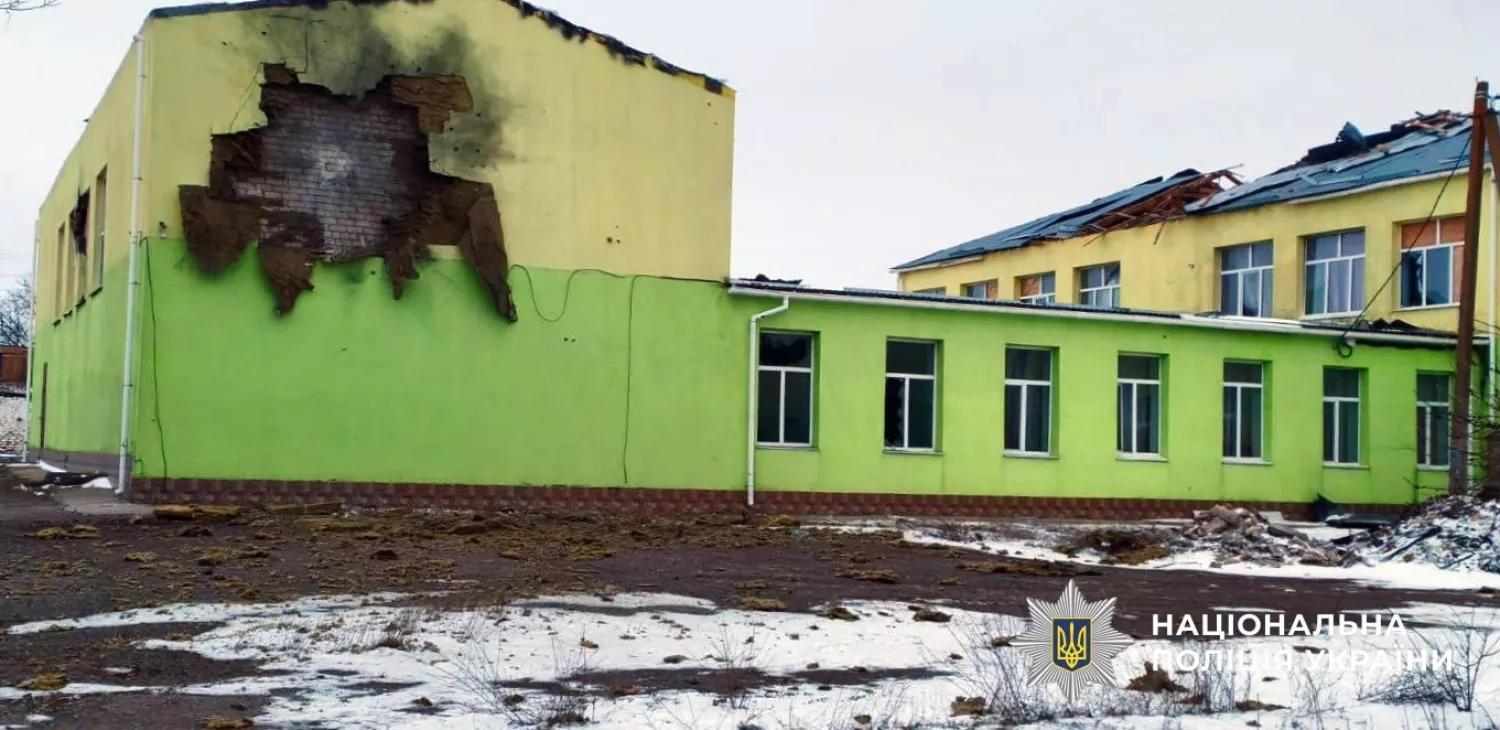 Наслідки обстрілу Херсонщини. Фото: Нацполіція