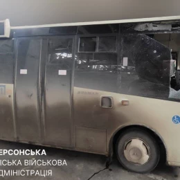 Наслідки атак РФ по Херсону. Фото: Херсонська МВА