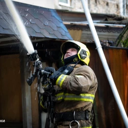 Рятувальники ліквідували загоряння в центрі Одеси. Фото: ДСНС