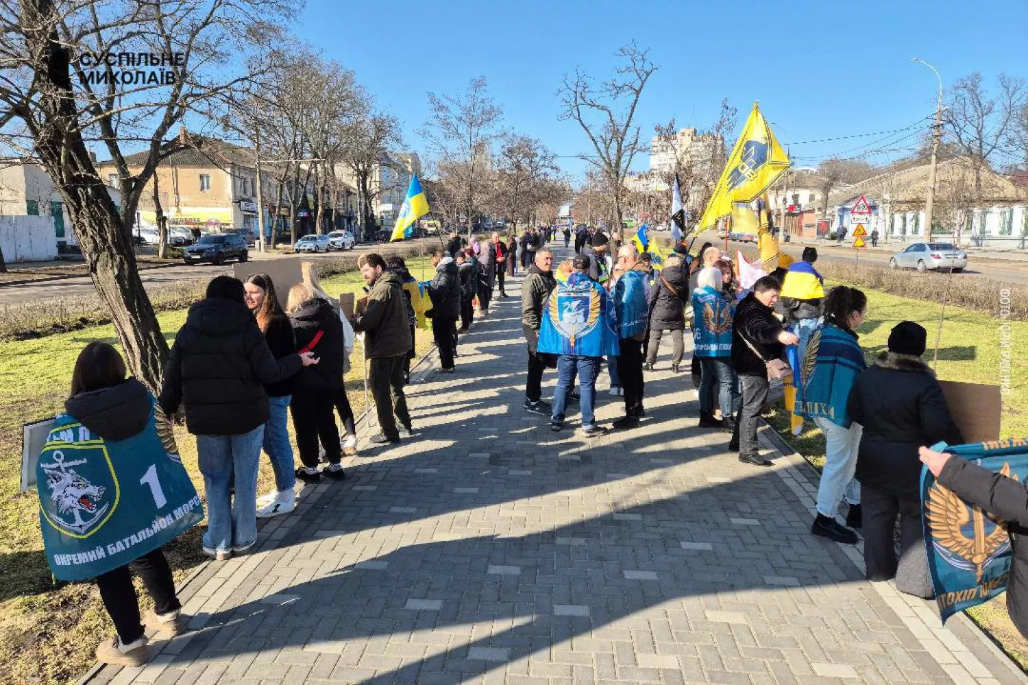 У Миколаєві 1 березня пройшла акція-нагадування щодо військовополонених. Фото: Суспільне Миколаїв