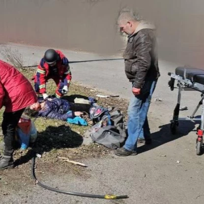 Наслідки атаки маршрутки 11 березня. Фото: Херсонська ОВА