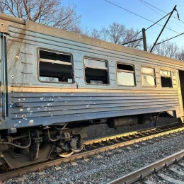 РФ атакувала потяг на Харківщині. Фото: Олексій Кулеба