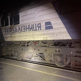 РФ атакувала потяг на Харківщині. Фото: Олексій Кулеба