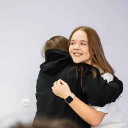 Учні Миколаївського ліцею №55 проводять зустріч про ментальне здоровʼя. Фото