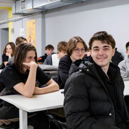 Учні Миколаєва під час очних уроків. Фото: Анна Гакман / МикВісті