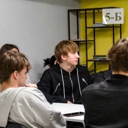 Учні Миколаєва під час очних уроків. Фото: Анна Гакман / МикВісті