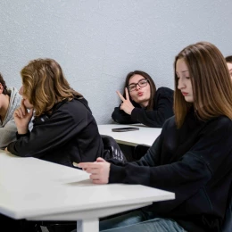 Учні Миколаєва під час очних уроків. Фото: Анна Гакман / МикВісті