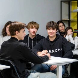 Учні Миколаєва під час очних уроків. Фото: Анна Гакман / МикВісті