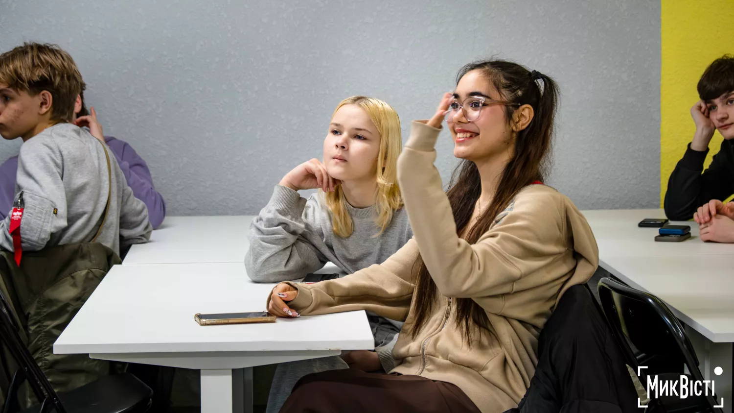 Учні Миколаєва під час очних уроків. Фото: МикВісті