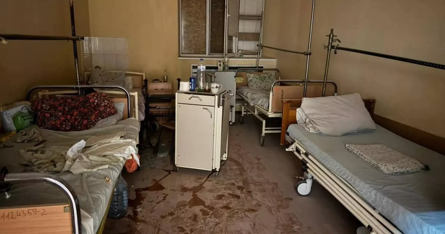 Атака по лікарні в Херсоні. Ілюстративне фото: Олександр Прокудін