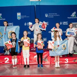 Миколаївські рапіристи здобули медалі на міжнародних та всеукраїнських змаганнях. Фото: Миколаївська міська рада