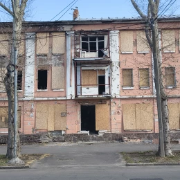 Частина будинку по вул. Адміральській, 32 зруйнована. Фото  «НикВести»