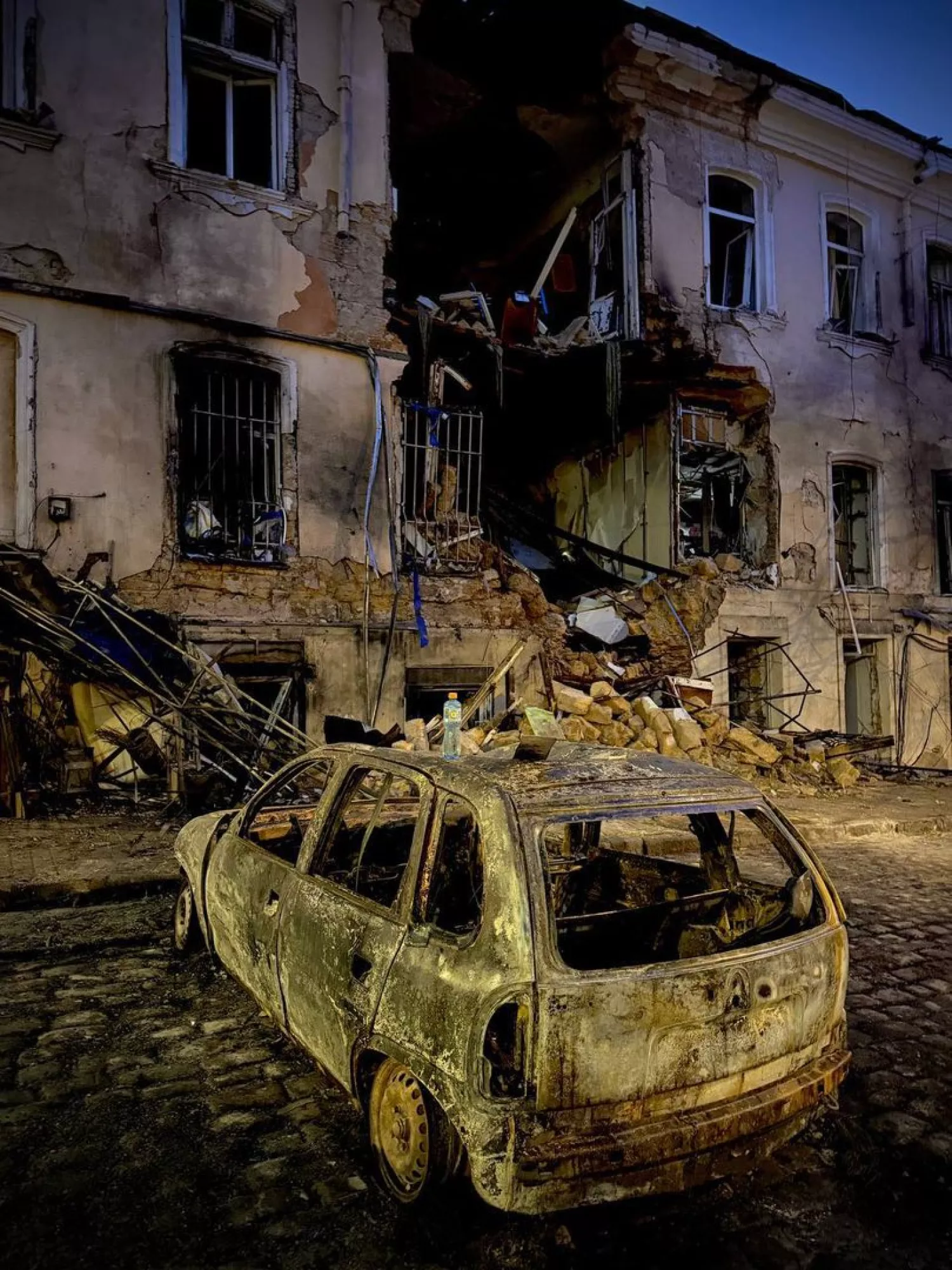 Наслідки обстрілу Одеси 19 березня. Фото: МВА