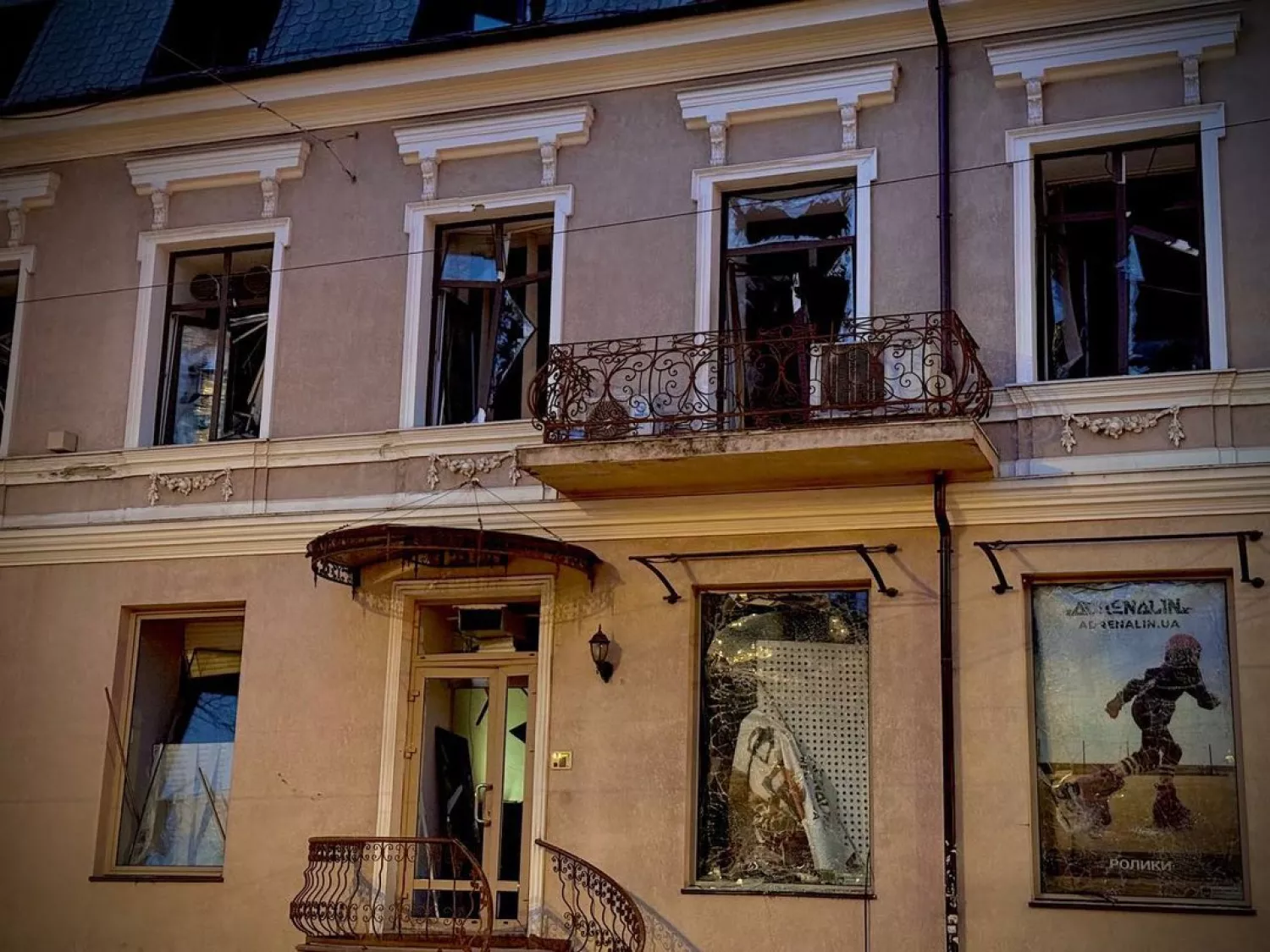 Наслідки обстрілу Одеси 19 березня. Фото: МВА