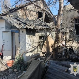 Наслідки обстрілу Херсонщини. Фото: Нацполіція