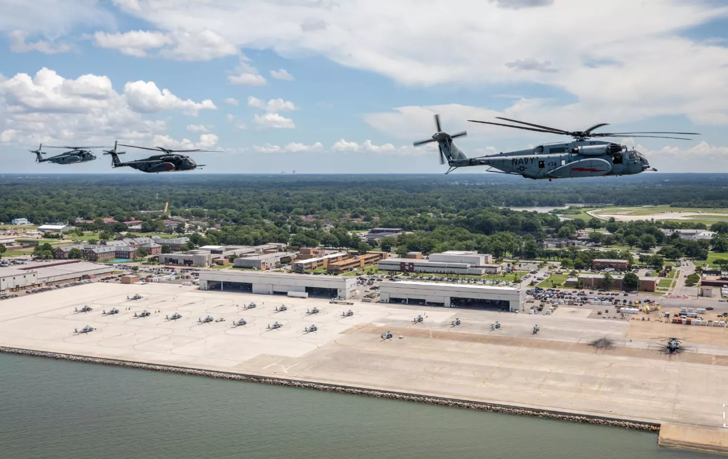 Військові бази США перевели у стан підвищеної готовності. Ілюстративне фото: USNavy