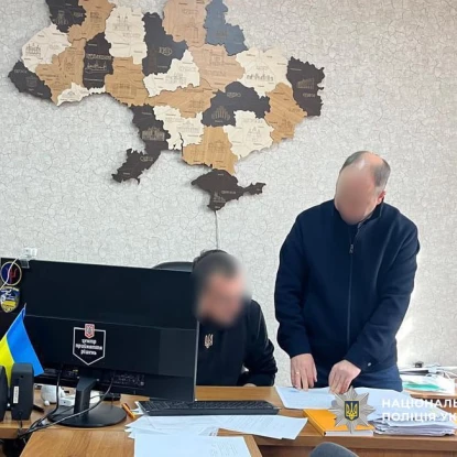 Лікарі й чиновники підозрюються у розкраданні коштів. Фото: Нацполіції