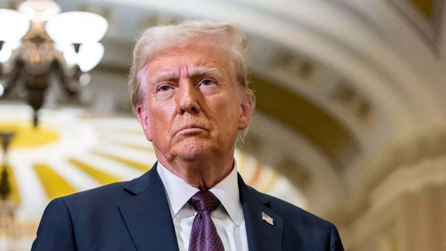 Дональд Трамп каже, що США не будуть захищати Ормузьку протоку, бо не користуються нею, фото Getty Images