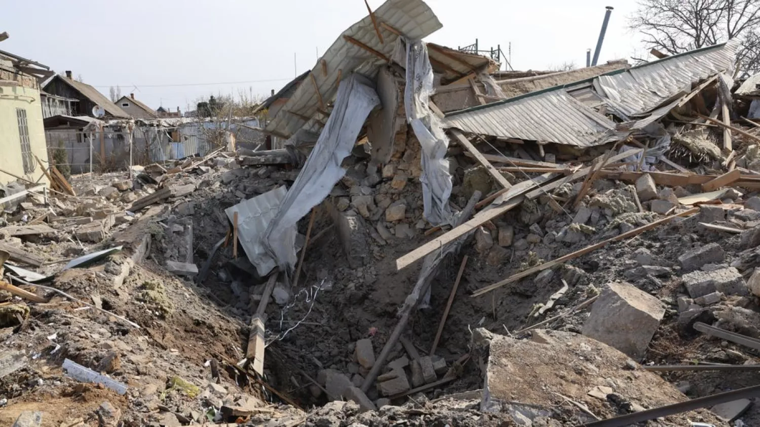 Руйнування у Центральному районі Херсона через обстріл РФ, березень 2026 року. Фото: Суспільне Херсон/Олександр Корняков