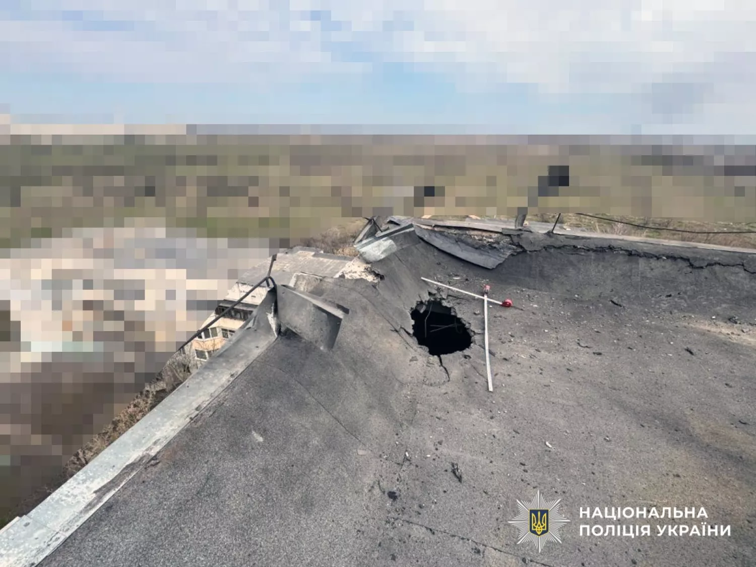 Наслдіки обстрілу Херсонщини. Фото: Нацполіція