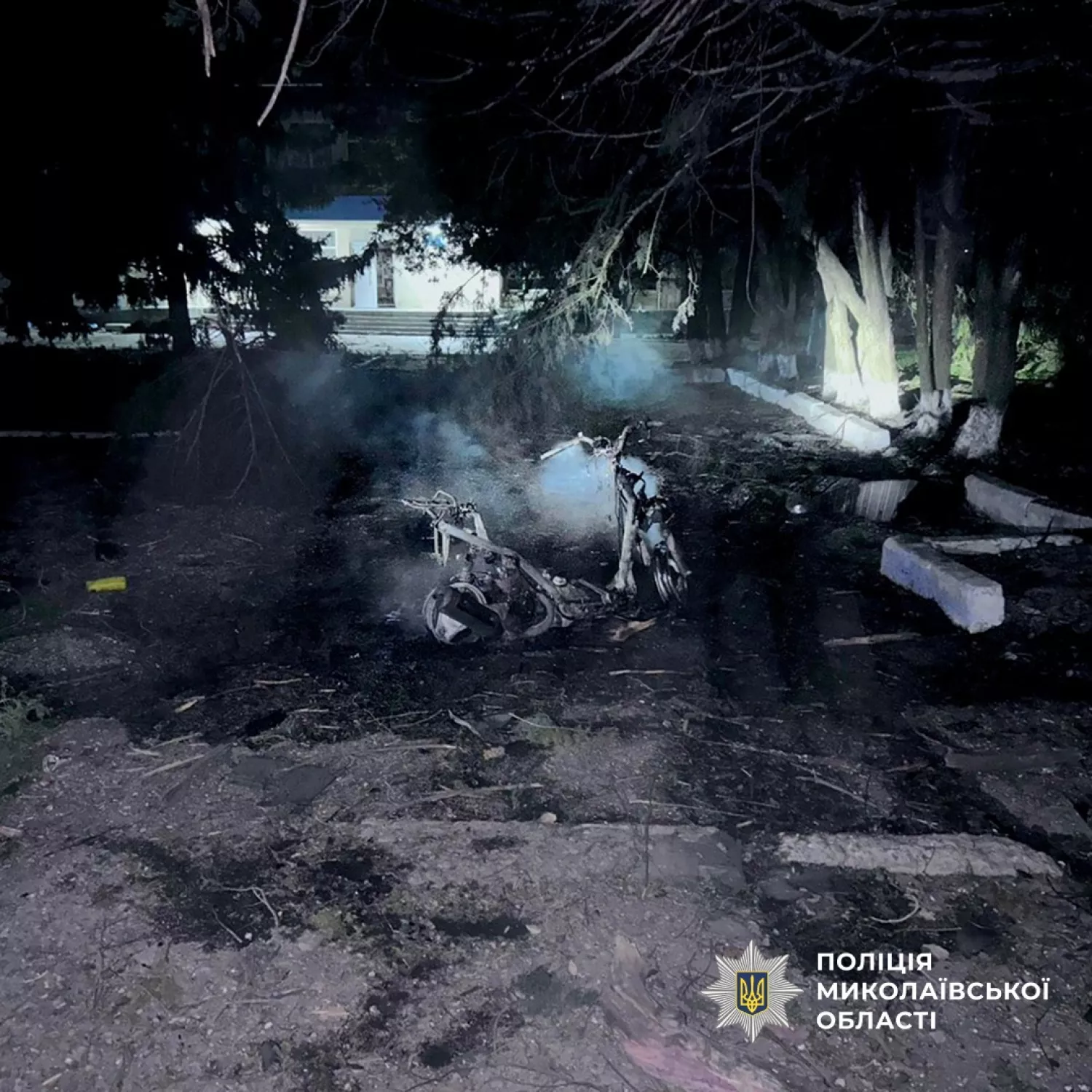 Наслідки атаки у Воскресенській громаді. Фото поліції Миколаївської області