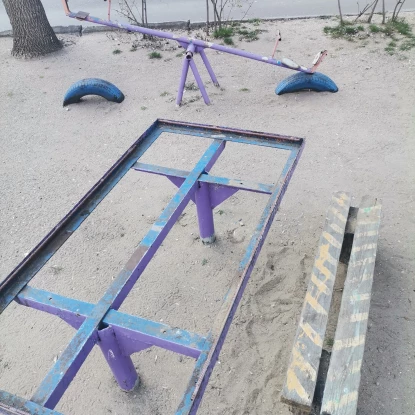 Застарілий майданчик. Фото Юлії Синишиної-Лівінської