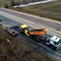На Одещині ремонтують трасу Київ &ndash; Одеса. Фото: Автомагістраль-Південь