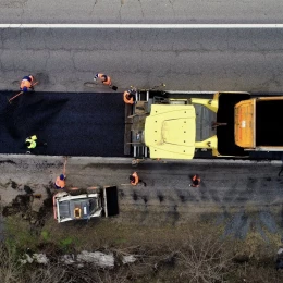 На Одещині ремонтують трасу Київ &ndash; Одеса. Фото: Автомагістраль-Південь