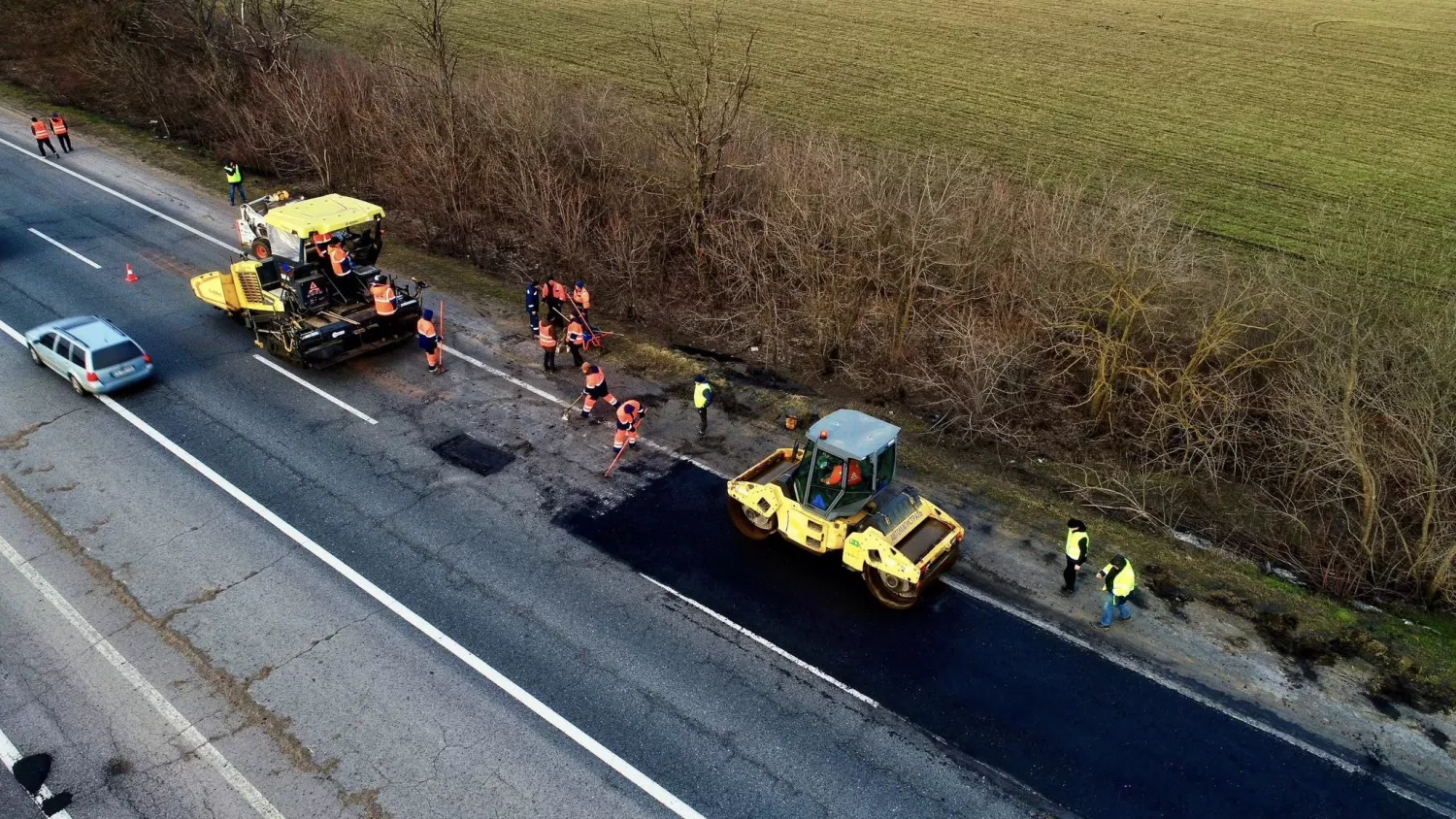 На Одещині ремонтують трасу Київ &ndash; Одеса. Фото: Автомагістраль-Південь