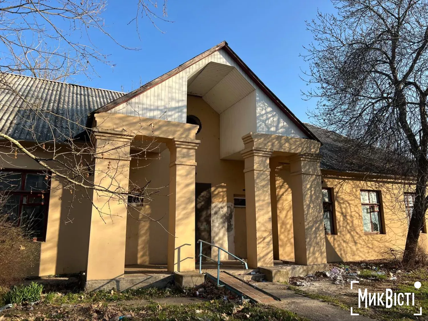 Колишня будівля дитячої музичної школи у мікрорайоні Варварівка, березень 2026 року, фото «НикВести»