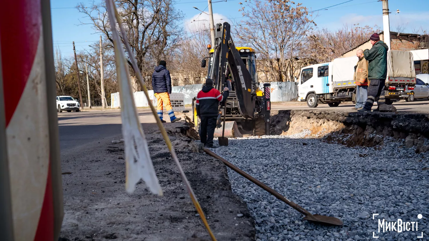 Ремонт трамвайної колії вздовж вулиці 6 Слобідська у Миколаєві, 4 березня 2026 рік. Фото: Сергій Овчаришин, «НикВести»