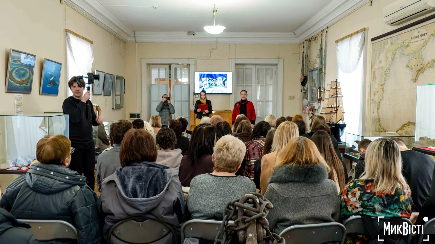 У Миколаєві відбулася презентація книги спогадів про війну. Фото: НикВести