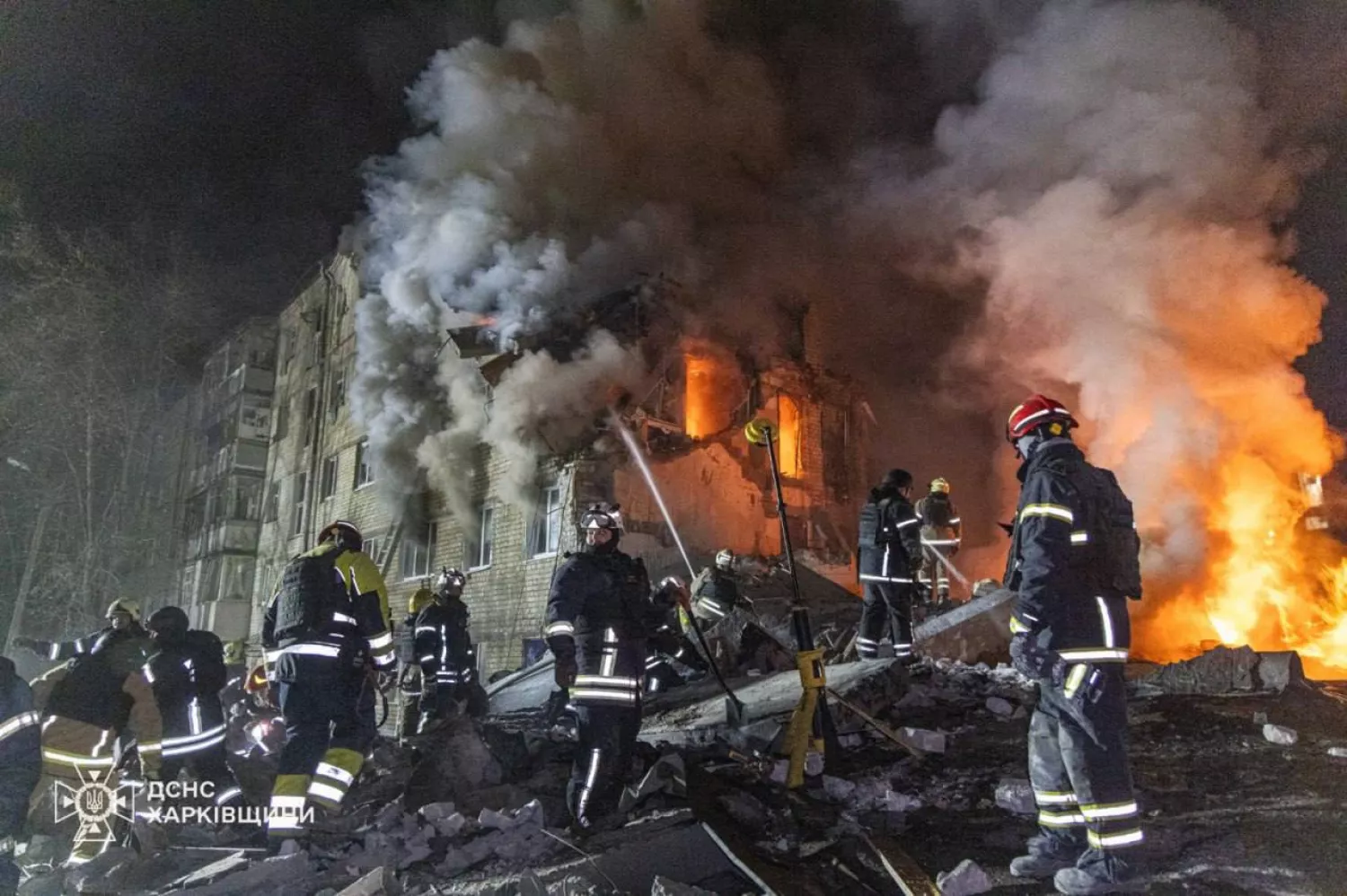 Ракетний удар по Харкову 7 березня 2026 року. Фото: ДСНС