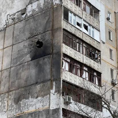 У Миколаєві ліквідовують наслідки російських атаки дронів. Фото: Миколаївська міська рада