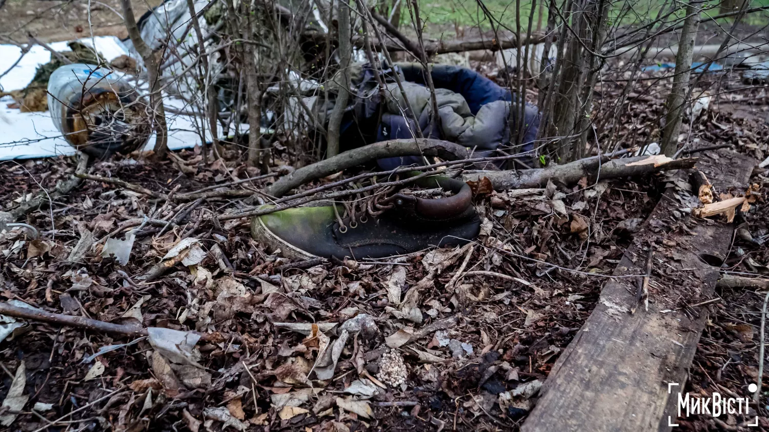 У Миколаєві біля ПК «Молодіжний» утворилося сміттєзвалище. Фото: МикВісті