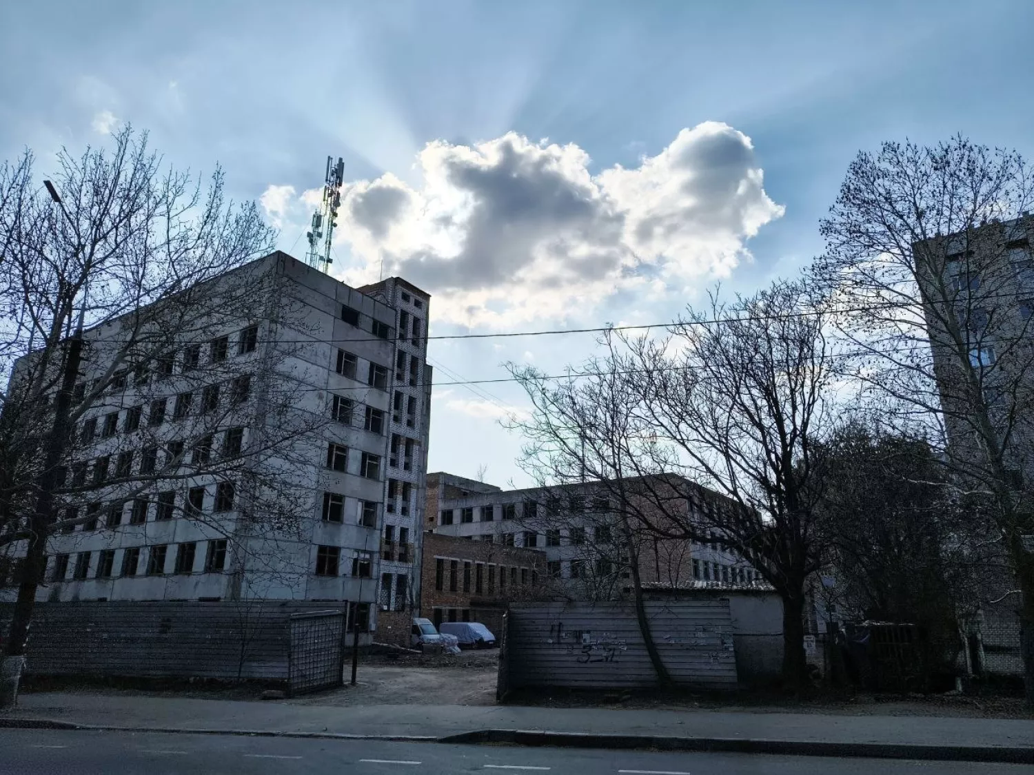 Недобудова на 3-й Слобідській. Фото НикВести