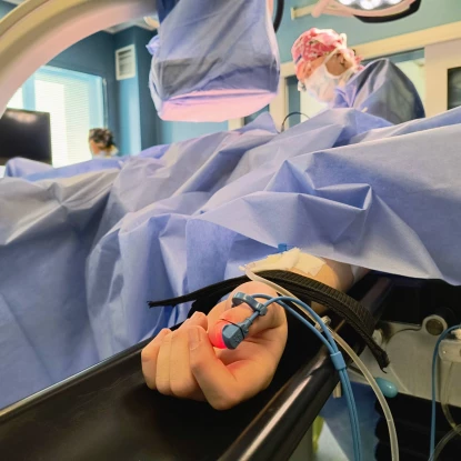 У Львові вперше в Україні підлітку зростили стегнову кістку стовбуровими клітинами. Фото: Дитяча лікарня Святого Миколая