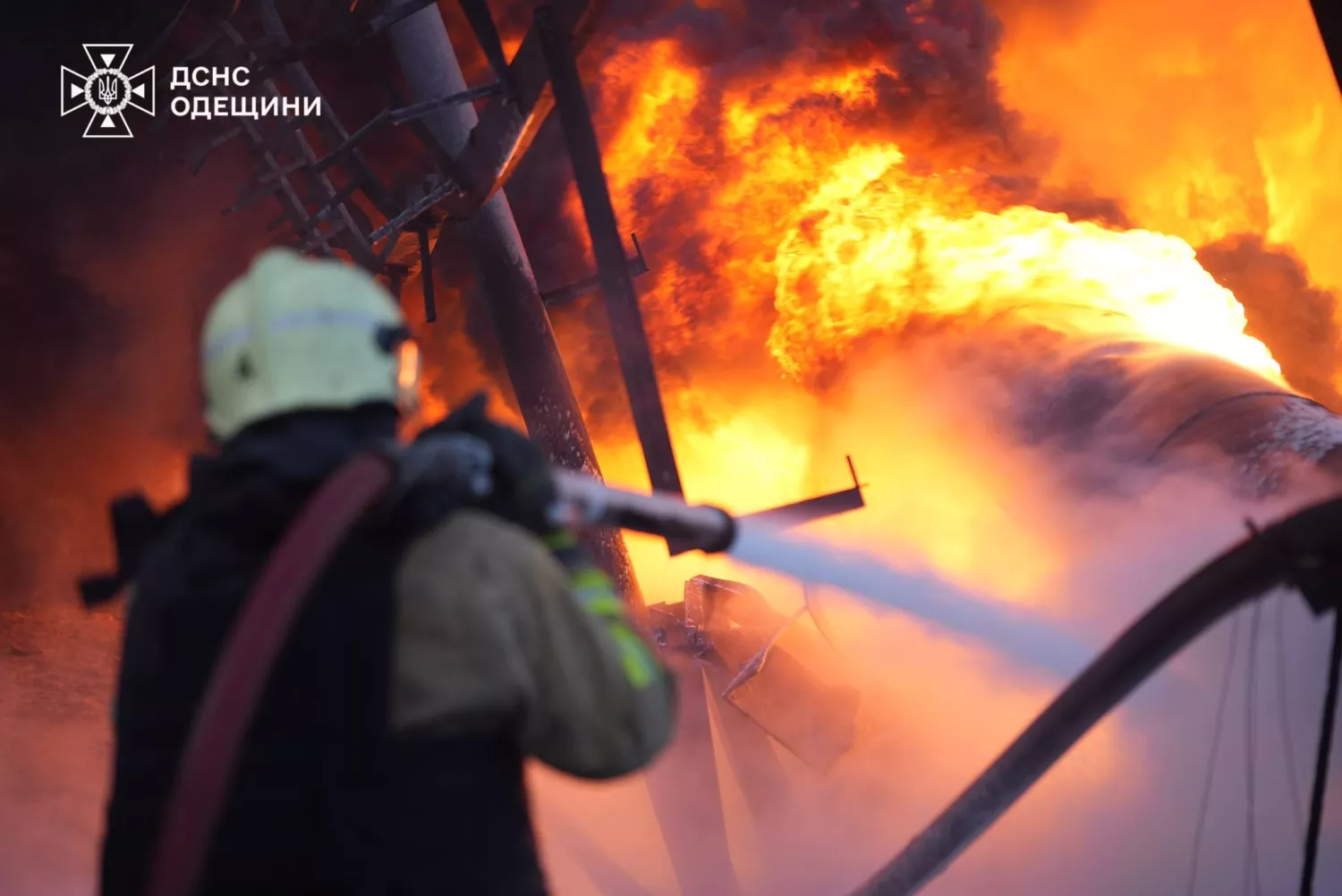 Обстріл Одеської області 9 квітня. Фото: ДСНС