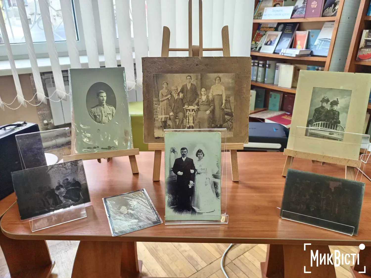 Презентація книги Історія фотографії в Миколаєві, фото Галина Сеннікова, НикВести