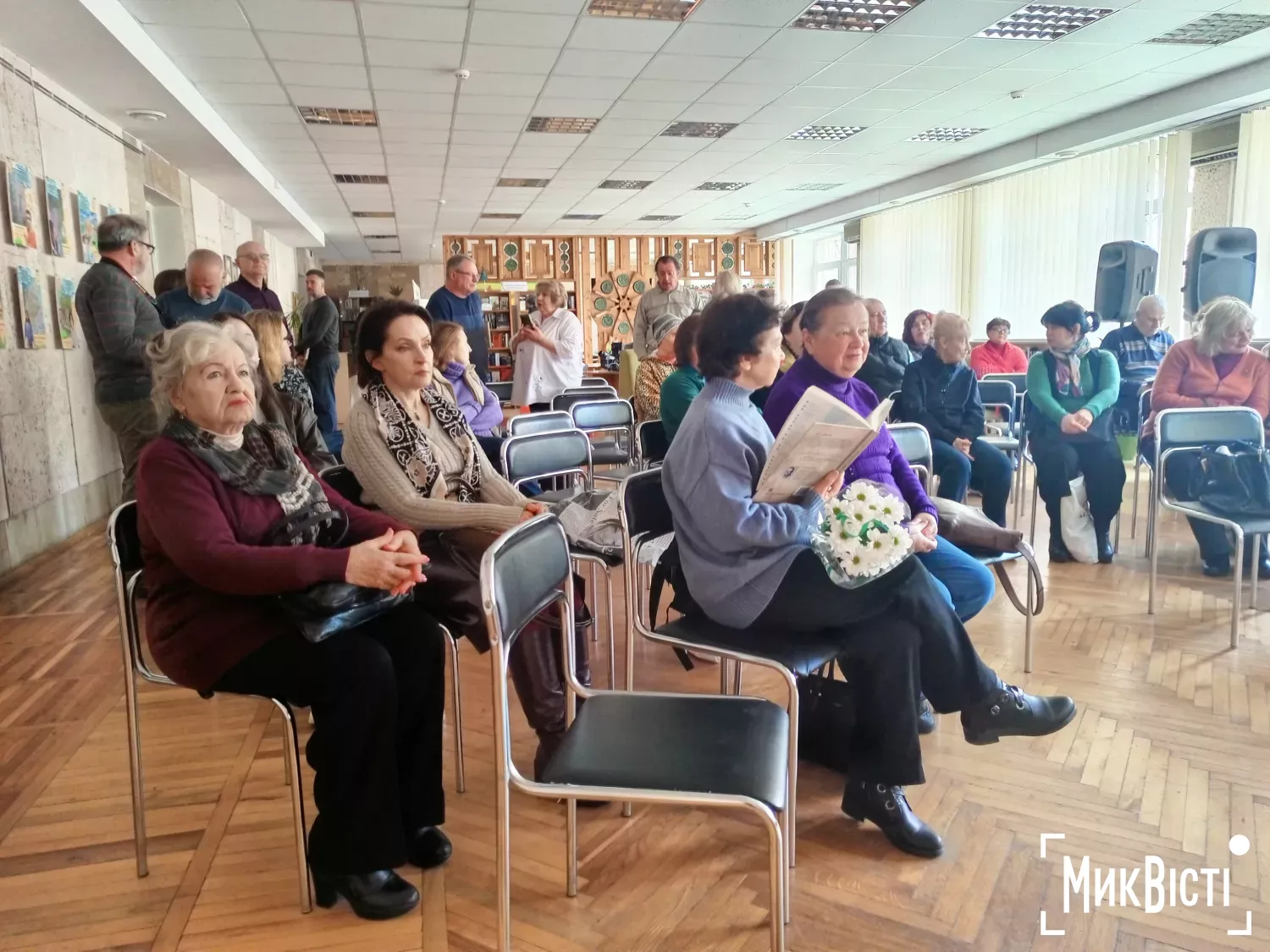 Презентація книги Історія фотографії в Миколаєві, фото Галина Сеннікова, НикВести
