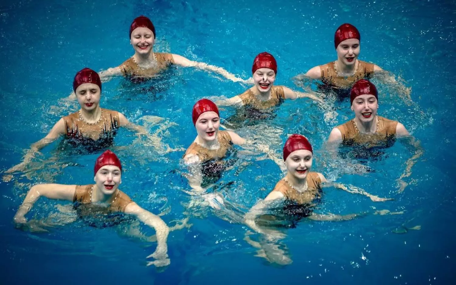 Миколаївські синхроністки вибороли медалі на юніорському чемпіонаті України. Фото: Миколаївська міська рада